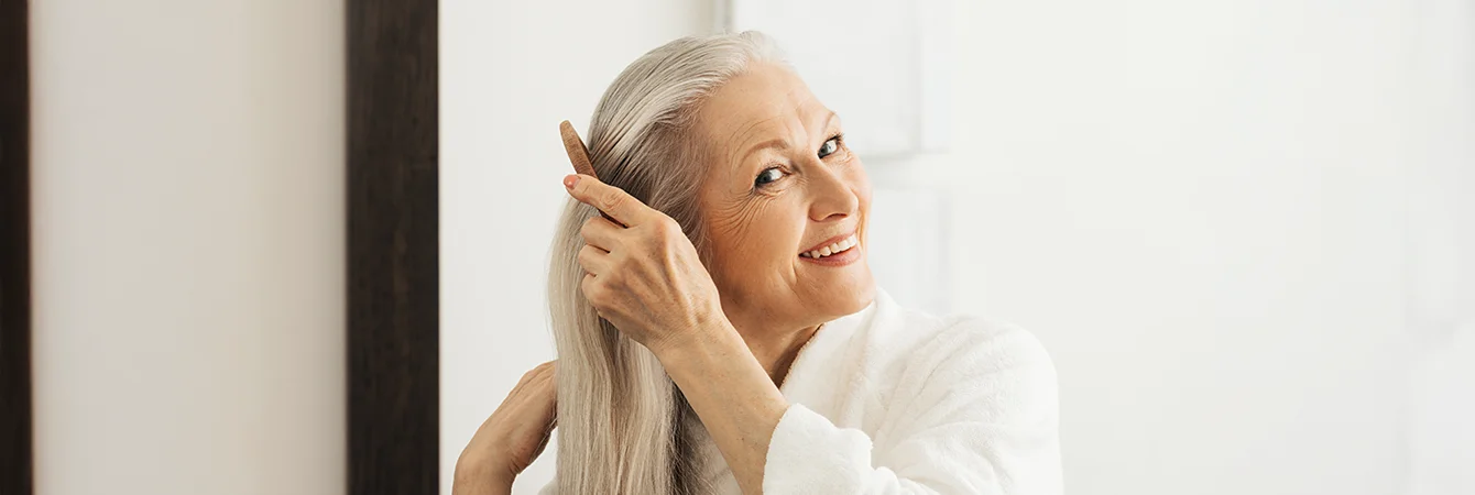 Haare, die mit dem Alter feiner werden: Welche natürlichen Lösungen sind sinnvoll?