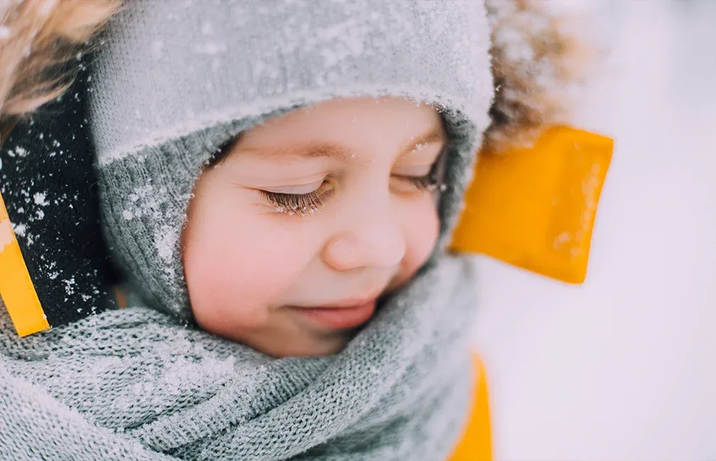 Préserver la peau au quotidien : gestes essentiels en hiver