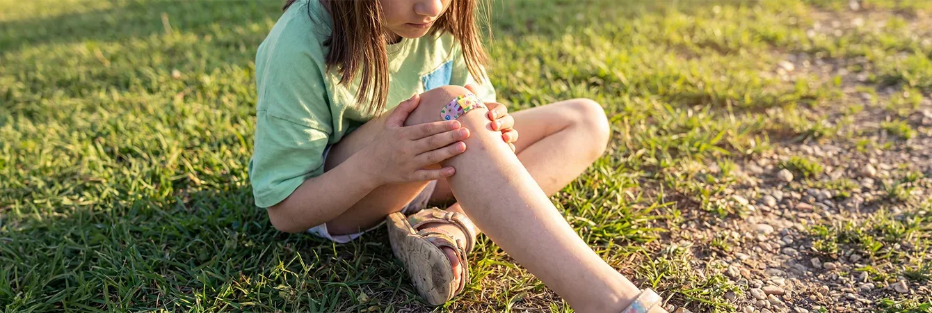 Quand la peau souffre en été : comment réparer et apaiser les petites blessures ?