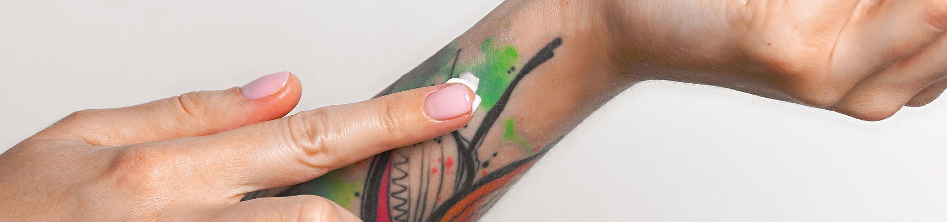 Pflege vor, während und nach einem Tattoo